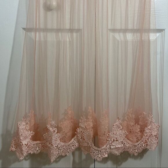 Peach Scalloped Lace & Tulle Full Length Gown - Picture 8 of 8